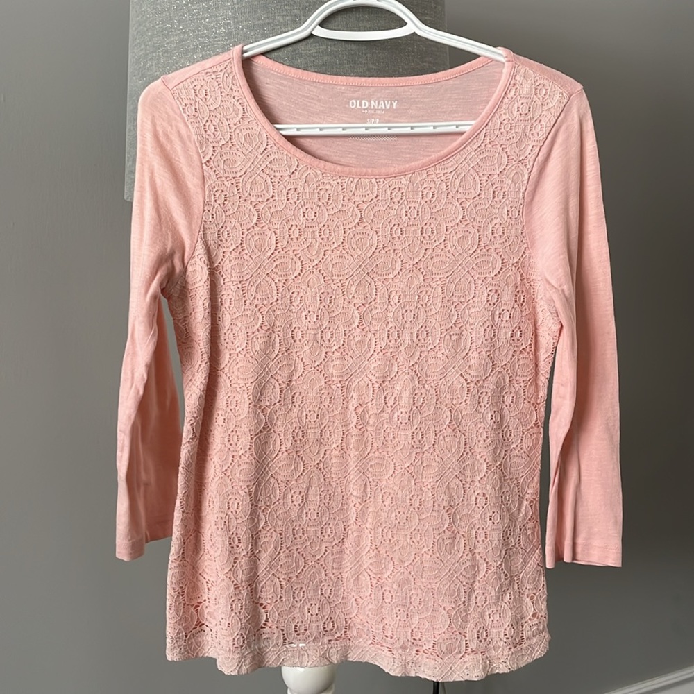 5/$25 Old Navy top